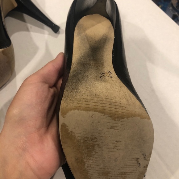 Michael Kors Bow studded heels - Picture 2 of 2